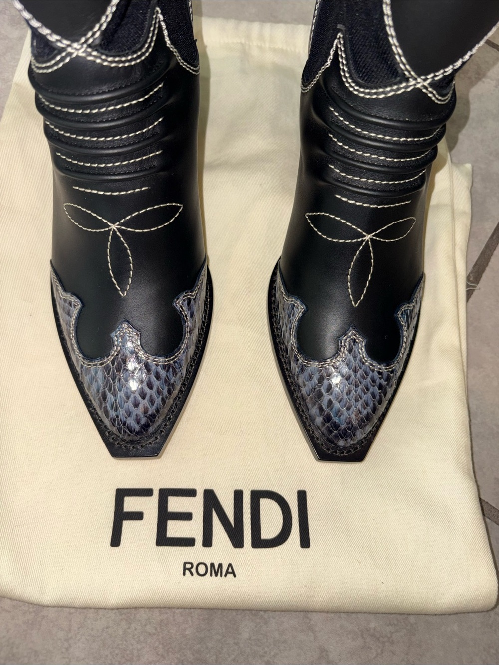 NEW!  FENDI Black Cowboy Sock Calf Boot Leather Snakeskin Heart Stitch Size 38 - Picture 3 of 12